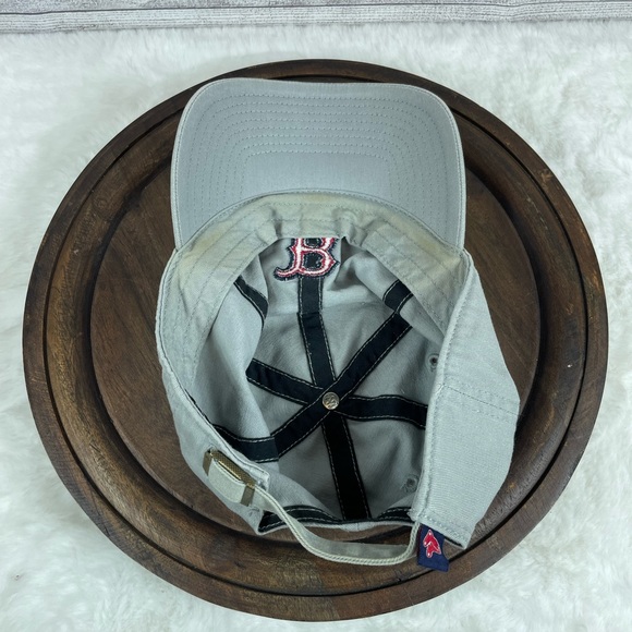 Boston Red Socks Adjustable Strap Hat - Picture 8 of 8